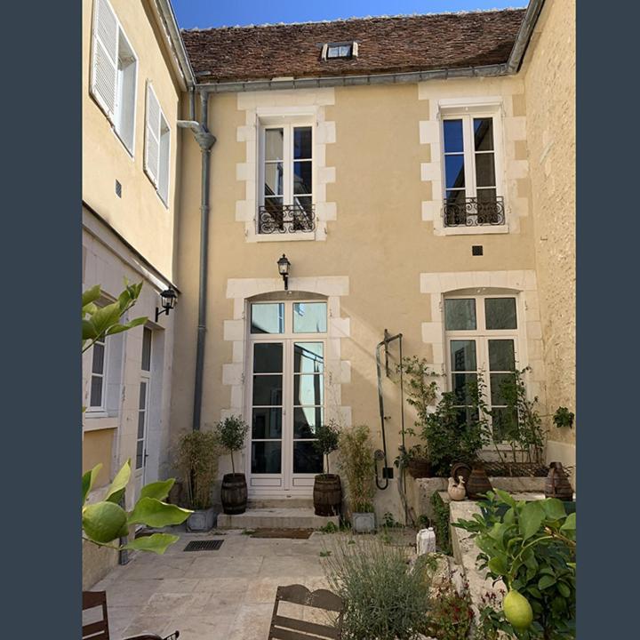 Maison Des Pilastres Au Coeur D'Auxerre Bagian luar foto